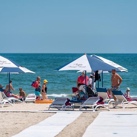 Moonlight Mamaia Apartments Ngoại thất bức ảnh