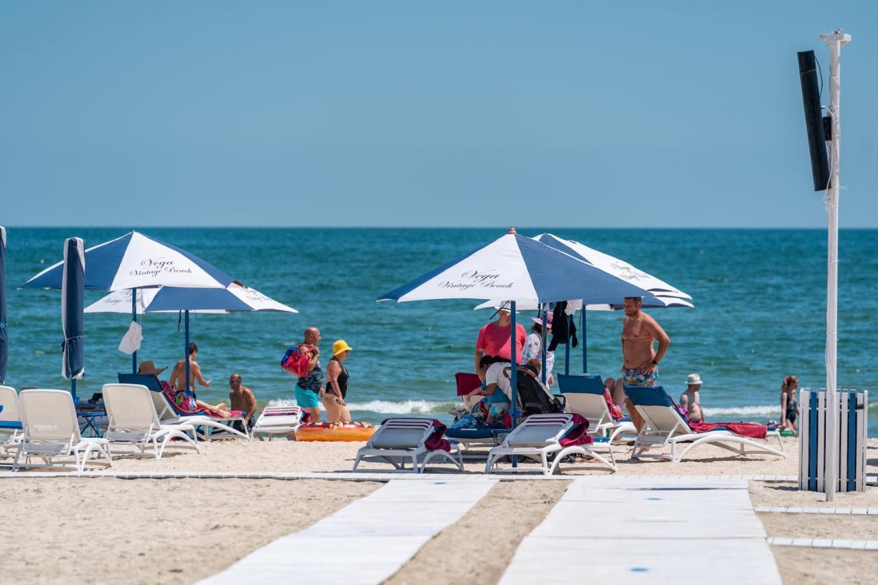 Moonlight Mamaia Apartments Ngoại thất bức ảnh