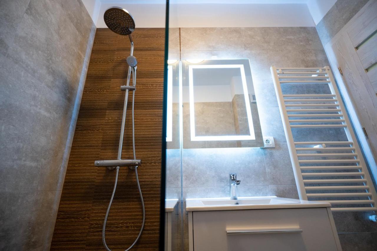 Moonlight Mamaia Apartments Ngoại thất bức ảnh